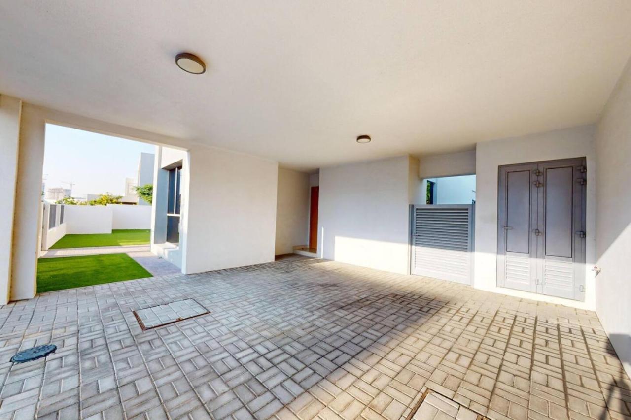 דובאי Sidra 1 - Incredible Five Bedroom Villa מראה חיצוני תמונה